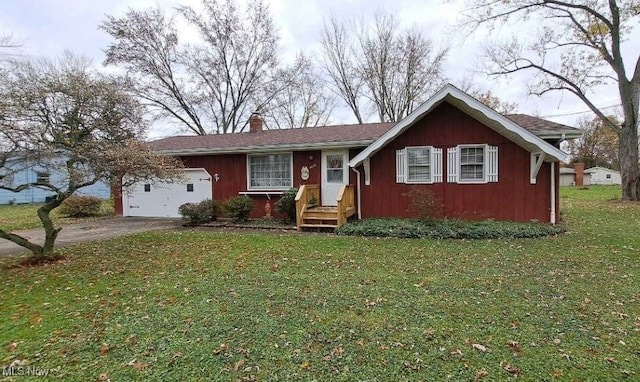 single story home with a front lawn