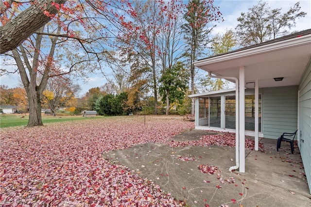 view of yard with a patio area