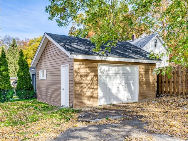 view of outdoor structure featuring a garage