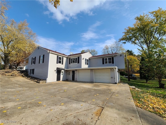 view of front of house with a garage