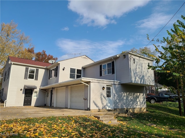 view of front of house with a garage