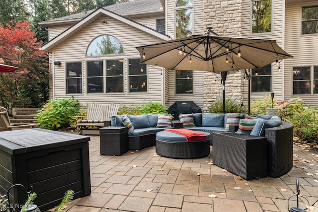 view of patio with outdoor lounge area