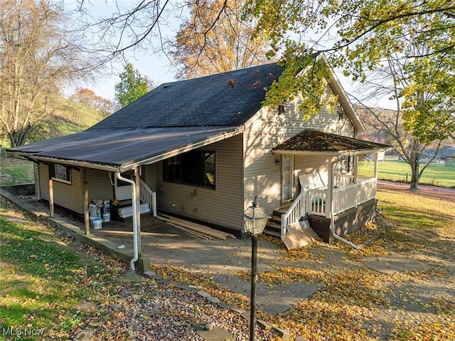 view of property exterior