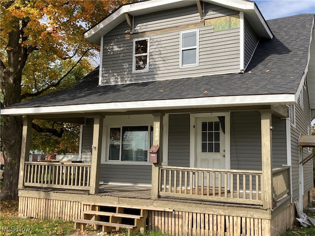 view of front of property featuring covered porch