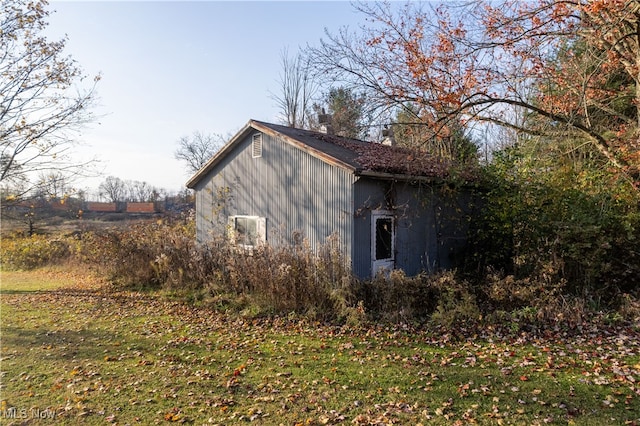 view of side of home