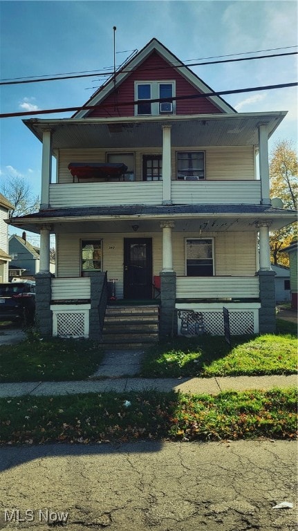 bungalow featuring covered porch