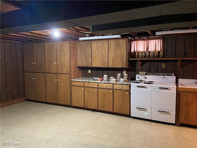 kitchen featuring washer / dryer