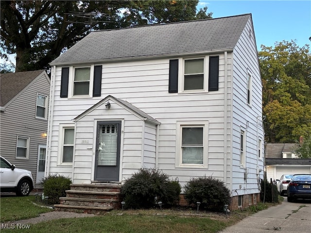 view of front facade with a garage