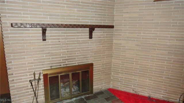 130 Clearview Ave, Weirton, WV 26062 - detailed view of a glass covered fireplace
