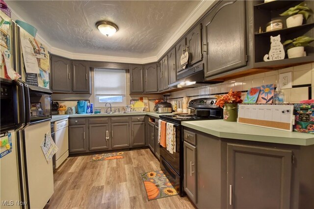 3561 E 106th St, Cleveland, OH 44105 - photo 11