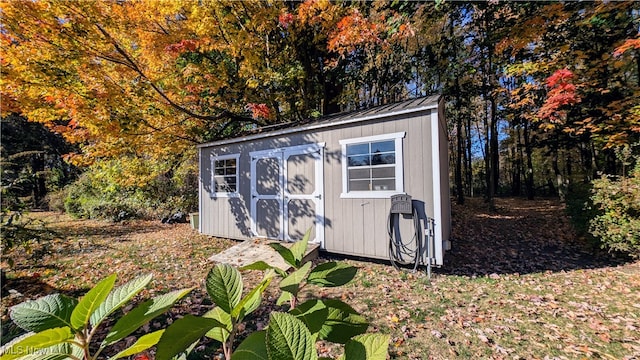 view of outbuilding