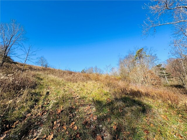 2043 Southern Rd, Norwich, OH 43767