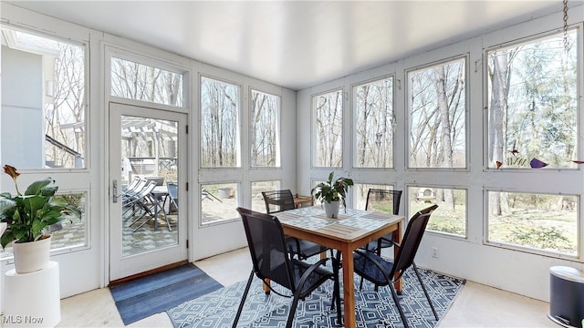 view of sunroom / solarium