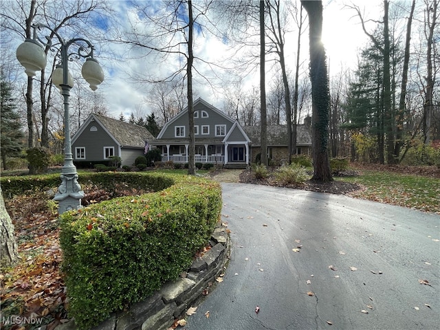 view of front of house