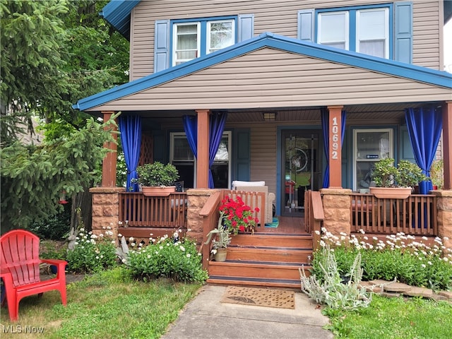 view of front of property with a porch