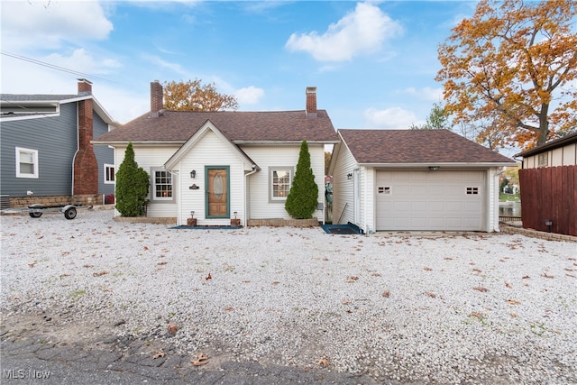 view of front facade featuring a garage