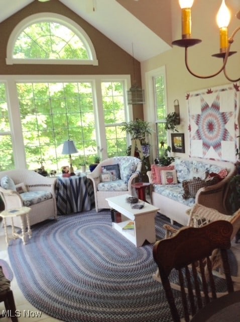 sunroom with vaulted ceiling