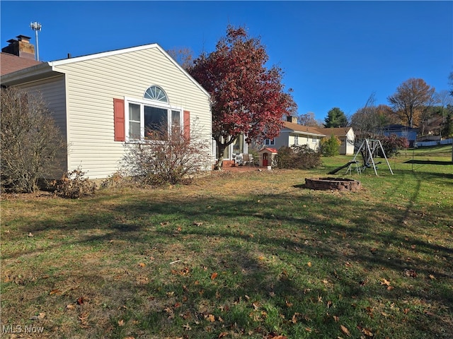 exterior space featuring a lawn