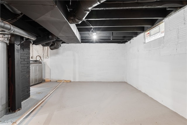 basement with washer / clothes dryer