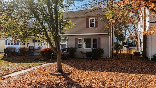 view of front property