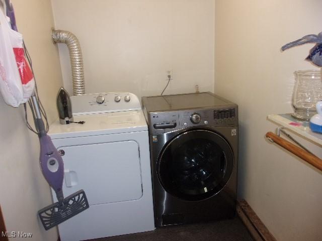 139 Melinda Dr, Wintersville, OH 43953 - laundry area featuring washing machine and clothes dryer