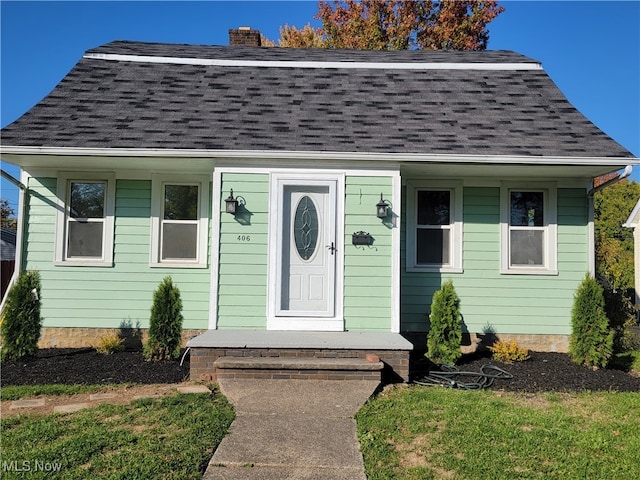 bungalow-style house with covered porch