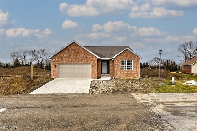 view of front facade featuring a garage