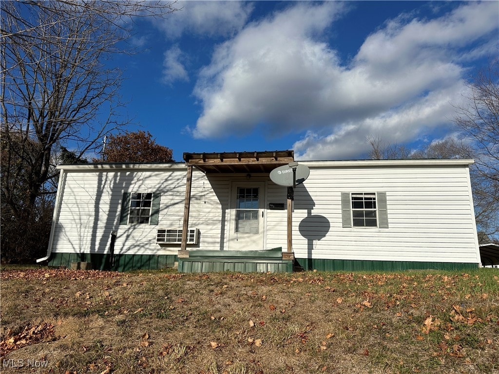 view of front of home with a porch