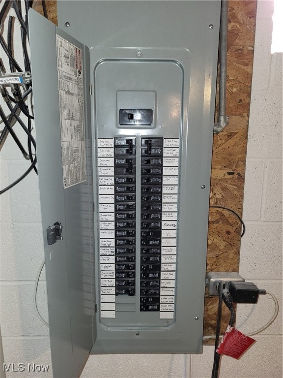 7596 W 130th St, Middleburg Heights, OH 44130 - utility room with electric panel