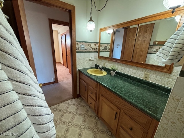 bathroom with vanity