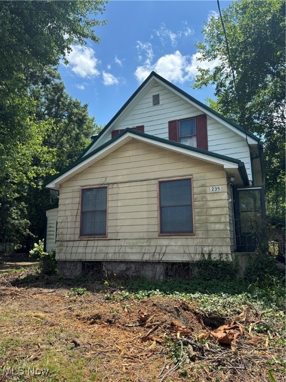 view of side of property