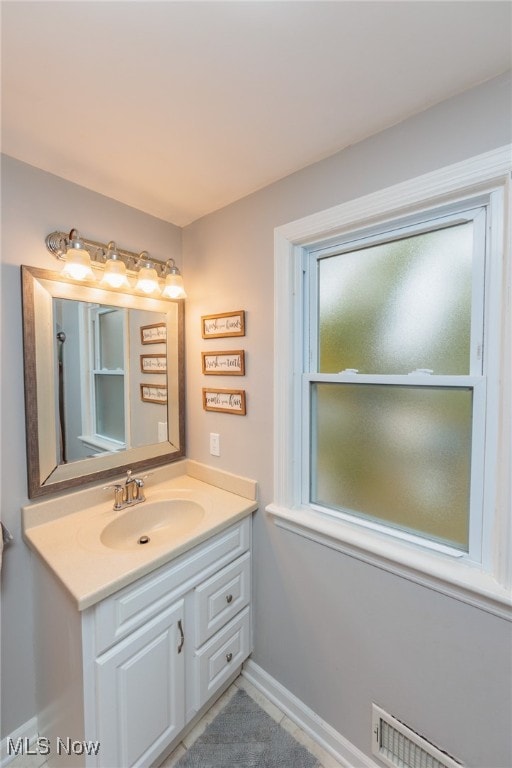 bathroom with vanity