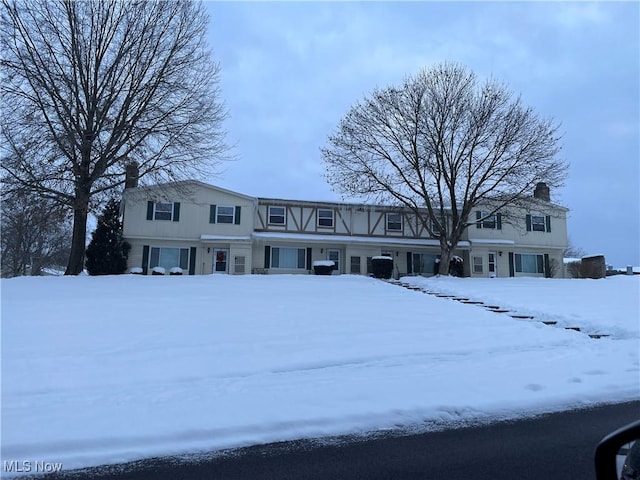 view of townhome / multi-family property