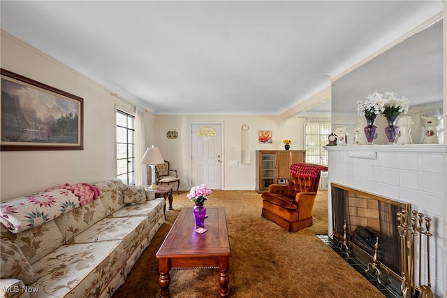 living room featuring carpet floors and ornamental molding