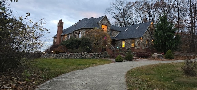 view of front of house with a front yard