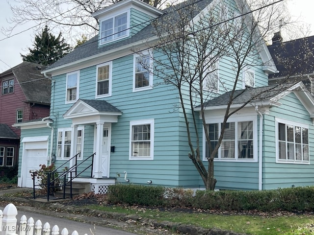 view of front facade with a garage