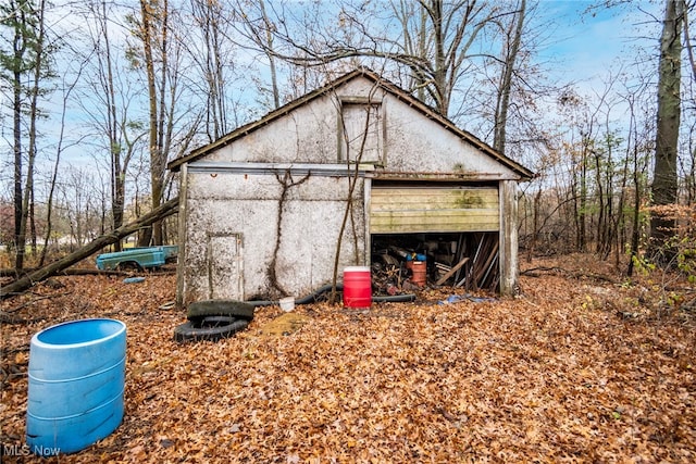 view of outbuilding