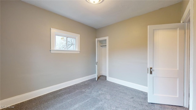 unfurnished bedroom featuring carpet floors