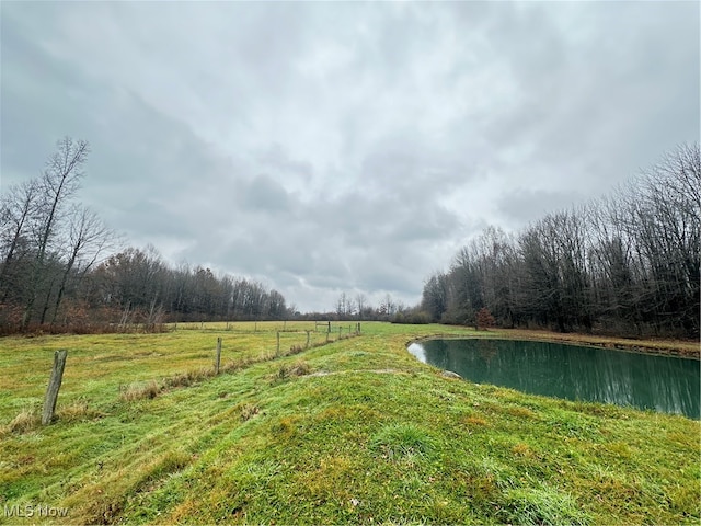 view of yard with a water view