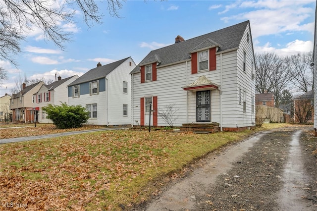 view of front of property