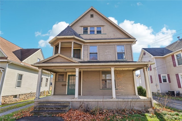 view of front of house featuring a porch