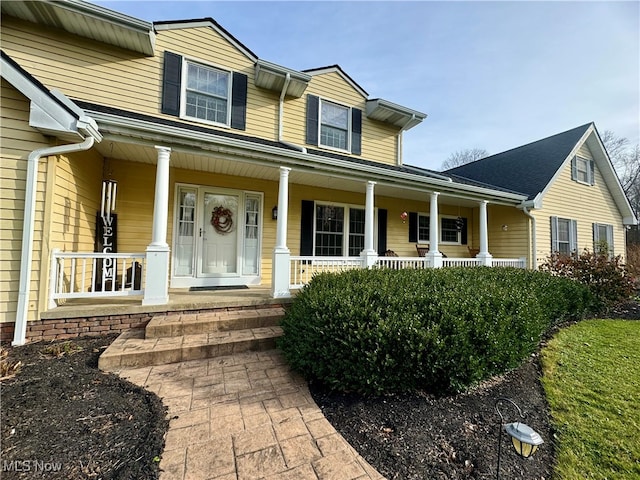 view of front of property featuring a porch