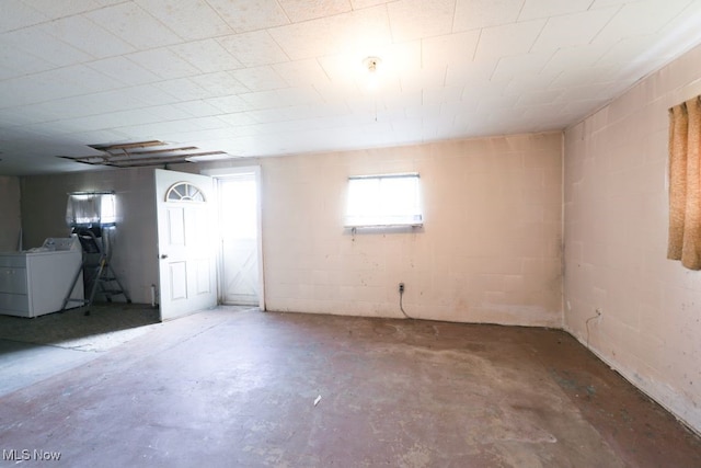 basement featuring washer / dryer