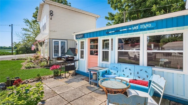 13977 Custers Point Rd NE, Thornville, OH 43076 - view of patio with grilling area