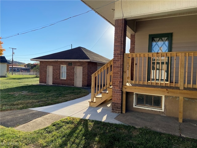 exterior space featuring a yard