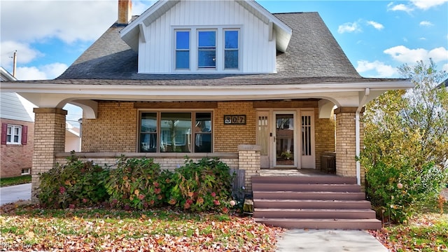 view of front of house with covered porch