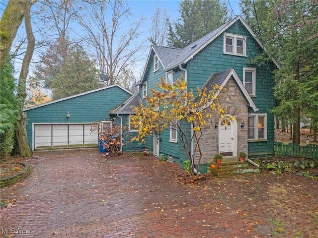 view of front of property featuring a garage