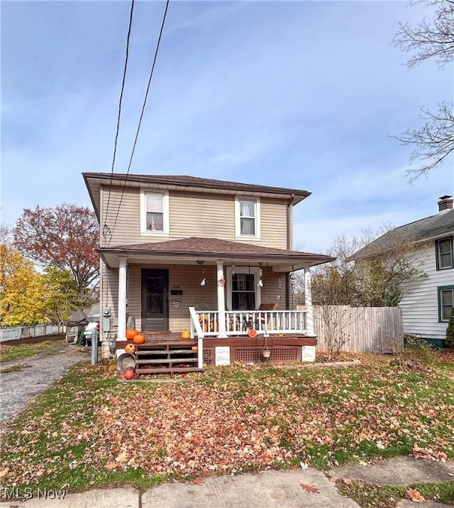 view of front of property featuring covered porch