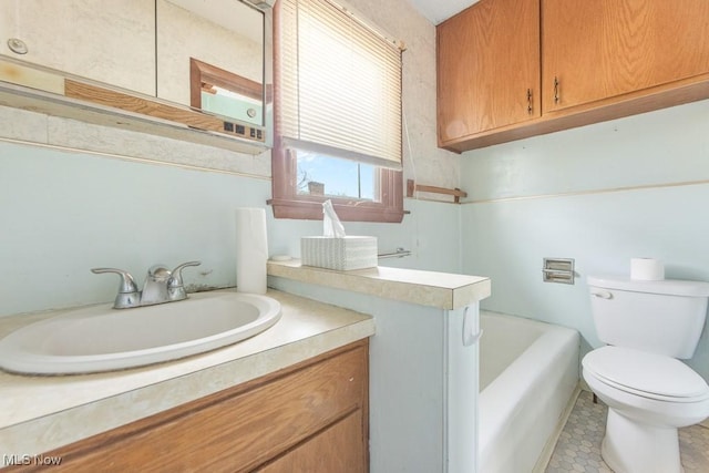 18061 Derr Ave, Beloit, OH 44609 - full bathroom featuring toilet, vanity, and a bathtub