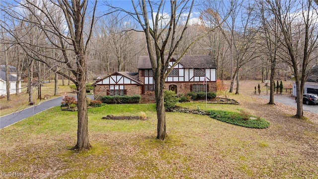 view of front of house with a front yard